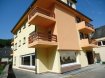 Immeuble de rapport Vente à Welscheid - 2 802 522 € ***AFFAIRE À SAISIR***
RE/MAX FORUM, spécialiste de l'immobilier à WELSCHEID ( 7 km de Ettelbrück ), vous propose à la vente cet ensemble résidentiel complètement rénové et LOUÉ à 11 unités situé dans un village très calme à 10 minutes de Ettelbrück et comprenant:
Bloc A comprend 11 appartements
11 Emplacements extérieurs
Ref agence :WELSCHEID Bloc A