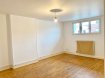 Appartement Location 2 chambres à Metz-Sablon - 585 € c.c. METZ Sablon, rue Saint-Pierre,
ce 3 pièces (2 chambres) situé à proximité du centre Pompidou et du nouveau palais des congrès
cuisine séparée, salle de bains, WC
4ème étage sans ascenseur
Chauffage Ind GAZ
Frais d'agence : 77.65 m² x 11 € = 854.15€ ramené à 612 €
Rue Saint Pierre