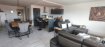 Appartement Location 2 chambres à Grosbliederstroff - 910 € c.c. Grosbliederstroff - T3 - 96 m². Chez Nord Sud Immobilier - A louer à Grosbliederstroff T3 :
Appartement de standing, au 1er étage situé dans une impasse au calme avec peu de passage.
Appartement composé d'une grande pièce de vie avec cuisine équipée, une baie vitrée qui donne accès à une belle terrasse couverte, un cellier, 2 chambres, une salle d'eau avec douche et meuble double vasque, WC individuel, parking extérieur et parking couvert en sous-sol. Chauffage au sol.
Loyer de 890€ + 20€ de charges (entretien des communs et du parking couvert, taxe d'ordures ménagères)
Contact Nord sud immobilier ~ 03 72 64 01 02