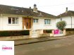 Maison Vente 4 chambres à Ars-sur-Moselle - 230 000 € L'Immobilière Delarue vous propose sur les hauteurs de Ars sur Moselle dans un quartier tranquille une maison mitoyenne (sur un coté) de 128 m2.Ce bien en très bon état est composé d'un RdC sur élevé avec: un hall d'entrée, un salon|séjour lumineux desservant un balcon plein Sud, 2 chambres, une cuisine équipée, un WC et une salle de bains.Au Rez de jardin : un espace bureau, une buanderie (chaufferie, un WC, une douche) et 2 chambres avec placards coulissants.Au sous sol: une grande cave avec un accès sur le terrain.Un garage (2 VL) complète ce bien avec un jardin 311 m2.Ce bien ne comporte pas de travaux et il est équipé de menuiseries PVC avec volets roulants électriques et une chaudière à gaz de moins de 10 ans.Taxe foncière: 901 ' | an.Cette maison est située à 200 mètres des écoles maternelle|primaire, à moins de 5 minutes à pieds des commerces, gare SNCF et transports en commun de Metz Métropole.Le prix de ce bien est de 230 000 ' et les honoraires sont intégralement à la charge du vendeur.