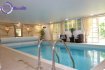 Maison Vente 5 chambres à Senningerberg - 2 300 000 € New Keys vous propose cette superbe villa située à Senningerberg, à moins de 10 min de l'aéroport et du quartier de Kirchberg. Proche du Golf, vous profiterez d'un environnement résidentiel et verdoyant à la fois paisible et proche de toutes les commodités.
Cette propriété d'exception bénéficie d'une belle surface de vie, lumineuse et fonctionnelle, de +/- 460 m2 répartie sur 3 étages comme suit:
***RDC***
-Hall d'entrée
-Living traversant avec feux ouvert de +/- 67 m2 et accès terrasse
-Spacieuse cuisine tout équipée
-Sanitaires visiteurs
-3 Chambres avec parquet bois au sol, dont une suite parentale avec sa salle de douche (à l'italienne) et sa pièce de dressing.
-Salle de bain
***Etage 1***
-Hall de nuit
-Espace bureau
-Chambre avec parquet bois
-Salle de douche
-Salle de jeux / espace lounge de +/- 67m2
***Sous-sol en rez de jardin avec espace bien-être***
-Magnifique piscine intérieure avec accès direct au jardin
-Salle de sport avec sa salle de douche
-Salle de relaxation avec sauna
Pour compléter cet espace bien-être, le sous-sol dispose également d'une buanderie, d'une cuisine d'été, d'une pièce de stockage, et permet un accès direct à un grand garage pouvant accueillir jusqu'à 4 véhicules.
Le balcon / terrasse dessert l'ensemble du RDC et vous offrira une agréable vue sur le jardin arboré de la propriété.
Les prestations mise à disposition par ce bien rare vous feront profiter d' une qualité de vie optimale.
Pour plus d'informations et /ou visites, veuillez nous contacter au 27 99 86 23 ou par email à l'adresse info@newkeys.lu