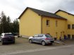 Studio Location 1 chambre à Everlange - 700 € A louer dans le village d'Everlange studio de 45m².
Le studio situé au rdch se compose de:
- cuisine équipée séparée
- petit séjour
- 1 chambre à coucher
- salle de bain, lavabo, wc
- 1 emplacement de parking
- buanderie.