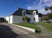 Maison Vente 4 chambres à Pontchâteau - 290 000 € Maison Pontchateau 6 pièce(s) 140 m2. MAISON CONTEMPORAINE BELLES PRESTATIONS très lumineuse Offrant au rez de chaussée une entrée, pièce de vie plafond cathédrale avec cuisine aménagée équipée , salon indépendant, chambre avec grand dressing, salle de bain, wc, cellier.A l'étage une mezzanine/bureau, 2 chambres dont une avec sa salle d'eau, wc indépendant.Un accès direct sur terrasse Sud/Ouest avec store banne, le terrain est entièrement aménagée, clos et sécurisé et dispose d'un grand garage indépendant de 66m² avec espace atelier/buanderie.ESPACES - PRESTATIONS - REF 10262AGENCE IGOR IMMOBILIER MISSILLACTel 02.40.90.17.82.www.igor-immobilier.com dont 3.57 % honoraires TTC à la charge de l'acquéreur.