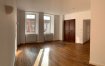 Home Project vous offre en location un appartement de +/- 60m2 avec charme pour une personne seule ou un couple au 1ier étage à ETTELBRUCK dans la Grand-Rue offrant :
hall d'entrée, living, belle cuisine équipée, 1 chambre à coucher et salle de douche intégrée (ouverte sur la chambre) avec WC séparé. 

L'appartement est disponible pour le 15 novembre 2025

Loyer + Charges : 1.250 € + 200 € = 1.450 €
Caution : 2.500 €
Frais d'agence (Loyer + TVA 17%) : 1.287€(à partager à parts égales entre propriétaire et locataire)



Home Project bietet Ihnen eine +/- 60m2 große Wohnung mit Charme für eine Einzelperson oder ein Paar im 1. Stock in ETTELBRUCK in der Grand-Rue zu vermieten, die Folgendes bietet:
Eingangshalle, Wohnzimmer, schöne Einbauküche, 1 Schlafzimmer und integriertes Duschbad mit separatem WC. 

Die Wohnung ist ab dem 15. November 2025 verfügbar.

Miete + Nebenkosten: 1.250 € + 200 € = 1.450 €.
Kaution: 2.500 €.
Maklerkosten (Miete + 17% MwSt.): 1.287 €(wird zu gleichen Teilen zwischen Eigentümer und Mieter geteilt)



Home Project offers for rent a charming apartment of +/- 60m2 for a single person or a couple on the 1st floor in ETTELBRUCK in the Grand-Rue offering :
entrance hall, living room, lovely fitted kitchen, 1 bedroom and integrated shower room with separate WC. 

The apartment is available from November 15, 2025.

Rent + Charges: €1,250 + €200 = €1,450
Security deposit: €2,500
Agency fees (Rent + 17% VAT): €1,287 (to be shared equally between owner and tenant)