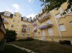 Appartement Vente 2 chambres à Differdange - 599 000 € DISPONIBLE DE SUITE
New Keys vous propose à la vente ce spacieux appartement d'une surface d'environ 115m2 au 2ième étage avec ascenseur d'une résidence bien entretenue à Differdange.
Spacieux et bien agencé, le bien se présente comme suit:
- Hall d'entrée,
- Living avec accès à un 1er balcon
- Cuisine équipée et séparée
- Grand débarras / buanderie
- Toilettes séparés
- Salle de douche avec toilettes
- 2 chambres à coucher dont une avec accès à un 2ième balcon
Pour compléter ce bien, vous profiterez d'un garage et d'une cave à titre privatif.
Proche de toutes les commodités.
N'hésitez pas à nous contacter au 352 691 216 830 ou par mail smarrocco@newkeys.lu pour plus d'informations et/ou une éventuelle visite.
COVID: Pour votre sécurité, nos visites sont effectuées avec des masques, des gants et limitées à 3 personnes par visite.
Les prix s'entendent frais d'agence inclus dans le prix et payable par le vendeur.
Nous recherchons en permanence pour la vente et pour la location, des appartements, maisons, terrains à bâtir pour notre clientèle déjà existante.
N'hésitez pas à nous contacter si vous avez un bien pour la vente ou la location.
Estimation gratuite.