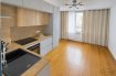 Découvrez ce joli studio, entièrement rénové avec soin, idéalement situé dans un quartier paisible en plein coeur de la ville, à proximité de toutes les commodités : commerces, transports, écoles et loisirs. Cet appartement offre un espace cosy et serein, tout en restant connecté à la vie urbaine.

Ce bien se compose d'une cuisine neuve, moderne et très peu utilisée, entièrement refaite à neuf, ouverte sur un espace convivial et lumineux. La cuisine dispose de meubles modernes, d'équipements récents et d'un design contemporain, idéal pour cuisiner dans un cadre pratique et agréable. La salle d'eau a également été entièrement rénovée avec des matériaux modernes, équipée de sanitaires neufs et fonctionnels, offrant un espace moderne et pratique.

L'appartement a bénéficié d'une rénovation complète, comprenant notamment la pose de menuiseries neuves et de fenêtres à triple vitrage, garantissant une isolation thermique et phonique optimale pour un confort maximal en toutes saisons.

Le coin chambre, avec un lit intégré, optimise l'espace pour plus de confort et de praticité. Le logement est également équipé d'un système de chauffage performant, pour un confort accru.

Le studio bénéficie également d'une cave équipée, avec une installation de branchement pour lave-linge, pratique pour le quotidien. Un cagibi attenant offre un espace de rangement supplémentaire, facilitant l'organisation de vos affaires.

Ce logement allie modernité, confort et tranquillité dans un environnement calme, faisant de cette propriété une excellente opportunité pour un premier achat, un investissement ou une résidence secondaire.

Prix de présentation : 249 000 €   Frais d'Agence Inclus.

Les surfaces et informations reprises dans cette annonce sont communiquées à titre indicatif et sans valeur contractuelle.

Pour toutes questions ou demandes d'informations, n'hésitez pas à nous contacter, nous serons toujours à votre service.

Agence ELSA'HOME à votre écoute pour la concrétisation de vos projets en toute confiance.

---------------------------------------------------------

Discover this lovely studio flat, fully renovated with care, ideally located in a peaceful neighbourhood in the heart of the city, close to all amenities: shops, transport, schools and leisure facilities. This flat offers a cosy and serene space, while remaining connected to city life.

This property comprises a new, modern and rarely used kitchen, completely refurbished and opening onto a bright and welcoming space. The kitchen features modern fittings, new appliances and a contemporary design, ideal for cooking in a practical and pleasant setting. The bathroom has also been completely renovated with modern materials and fitted with new, functional sanitary ware, offering a modern and practical space

The flat has been completely renovated, including the installation of new joinery and triple-glazed windows, ensuring optimal thermal and sound insulation for maximum comfort in all seasons.

The bedroom area, with a built-in bed, optimises space for greater comfort and practicality. The property is also equipped with an efficient heating system for added comfort.

The studio also benefits from a fitted cellar with a washing machine connection, which is practical for everyday use. An adjoining storage room provides additional storage space, making it easy to organise your belongings.

This property combines modernity, comfort and tranquillity in a peaceful environment, making it an excellent opportunity for a first purchase, an investment or a second home.

Asking price: €249,000   Agency fees included.

The floor areas and information contained in this advertisement are provided for information purposes only and are not contractually binding.

If you have any questions or require further information, please do not hesitate to contact us. We are always at your service.

ELSA'HOME is here to help you realise your projects with complete confidence.