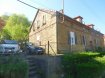 Maison Vente 2 chambres à Fontoy - 99 900 € Maison Fontoy 3 pièce(s) 65 m2 remise jardinet et garage. Maison jumelée d'un coté d'environ 65m² habitables offrant:-En Rdc :Hall d'entrée, cuisine indépendante (15m²), salon (15m²), wc .-Au 1er :un dégagement , 2 chambres.-au sous-sol: 2 caves.Chauffage central au gaz (chaudière au sol viessmann récente), isolation des murs intérieurs, DV pvc et volet roulant (en partie), porte entrée PVC récente.Un rafraichissement et la création d'une salle d'eau sont à prévoir.A l'extérieur : une remise et un jardin à aménager (non attenant à 15m), un garage à 500m.fa inclus charge vendeur.Mr Antonoff:06-52-83-85-07