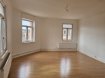 Appartement Location 3 chambres à Thionville - 1 070 € c.c. Appartement F4 de 113 m2 situé au 3ème et dernier étage (sans ascenseur) d'un immeuble au sein du quartier de la providence.
Ce logement comprend: une entrée/dégagement, une salle de bain/wc, une cuisine semi-équipée (four, plaque de cuisson et hotte), un séjour de 29 m2 et trois chambres (13 m2, 15 m2 et 15 m2).
Détail des charges: provision sur eau froide, électricité des communs, entretien de la chaudière et TEOM.
Chauffage individuel au gaz.
Situé proches de toutes commodités, à 5 minutes à pied de la gare routière et à 15 minutes à pied de la gare SNCF.