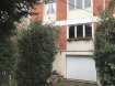 Maison Vente 3 chambres à Rombas - 143 000 € * En application du protocole sanitaire renforcé, nous vous remercions de bien vouloir dans un premier temps, nous envoyer par mail à locatransac.moors@gmail.com, vos coordonnées complètes : nom, prénom, numéro de téléphone. Nous pourrons ainsi vous envoyer la fiche descriptive de la maison, des mini-vidéos de l'intérieur ainsi que diverses informations complémentaires.
- - - - - -
A proximité du Fond Saint-Martin, sur terrain de 6.88 ares maison mitoyenne (1 côté) de type F4 de 84m² habitables sur sous-sol total. Composée au RdC d'une entrée, un salon - salle à manger avec accès à une terrasse, cuisine séparée, toilettes invités. A l'étage : un palier dessert 3 chambres et une salle de bains. Au sous-sol : un garde-manger, une chaufferie/buanderie, un garage de 25m² avec porte motorisée. A l'extérieur : allées, remise, jardin clos.
FORT POTENTIEL - TRAVAUX A PREVOIR !
