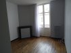 Appartement Vente 1 chambre à Nancy-Mon Désert - Jeanne d'Arc - Saurupt - Clémenceau - 99 000 € NANCY, tout proche du centre-ville, de la gare, au pied du TRAM, dans quartier commerçant, à deux pas de l'Ecole Maternelle et primaire et de la MJC, secteur Mon Désert/Kennedy, dans immeuble de ville entièrement rénové, façade neuve, cage d'escaliers rénovée, au deuxième étage, COQUET APPARTEMENT F 2, composé d'un beau séjour, une chambre avec placard, une cuisine séparée équipée, salle de bains, wc, cave et petite dépendance sur le palier, chauffage individuel électrique, libre de toute occupation
A SAISIR : 99 000 euros
AGENCE KLAA 8 rue Girardet NANCY 06 80 44 77 95 ou 03 83 97 01 78