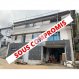 Maison Vente 3 chambres à Prettingen - 799 000 € Dans la commune de Lintgen au coeur de Prettingen, dans une petite rue calme, belle maison libre de 4 côtés complètement renouvelée en état futur d?achèvement offrant 150m², elle se compose : D'un hall d'entrée avec WC séparé, Une belle pièce à vivre avec cuisine équipée salle à manger et un agréable salon donnant sur une très grande terrasse bien ensoleillée avec vue sur Lintgen.
A l'étage supérieur 2 chambres à coucher, 1 salle de bain et une suite parentale avec salle de douche.
Au sous-sol se trouvent une cave, espace buanderie et le garage pour 1 voiture. L'architecture respecte le caractère rural tout en lui conférant une allure sobre et naturelle renforcée par le choix des matériaux robustes et intemporels. Se caractérisant également par un haut-standing.
Livraison Décembre 2019
Pour plus de renseignements n'hésitez pas à nous contacter.
Tél.: 281122-1 ou par mail: info@homesell.lu
Ref agence :144