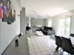 Appartement Vente 3 chambres à Mamer - 920 000 € New Keys vous propose en exclusivité cet appartement duplex de 3 chambres à coucher situé au coeur du paisible village de Holzem (commune de Mamer).
Il dispose de 3 balcons, un double garage, un emplacement extérieur ainsi que d'une cave privative avec buanderie.
Au 2ième et 3ième étages d'une maison bi-familiale de 1992, ce bien à la fois spacieux et lumineux, se présente sur une surface habitable de /- 135m2 de la manière suivante,
RDC
- Hall d'entrée avec placard intégrés
- WC séparés
- Salle de bain avec toilettes
- 2 chambres ( /- 12m2 et 14m2)
- Cuisine équipée avec accès à un balcon
- Living spacieux ( /- 36m2) avec feu ouvert et accès à un grand balcon
ETAGE 1
- Hall de nuit
- Suite parentale ( /- 23m2) avec salle de douche et accès à un grand balcon
- Bureau de /- 7m2
- Débarras
- Pièce de stockage (Grenier)
Pour compléter ce bien,
- 3 balcons
- Une cave / buanderie
- Un garage pour 2 voitures avec porte électrique
- Un emplacement extérieur
- Un jardin commun à la copropriété
La copropriété bénéficie de chaudières individuelles au gaz.
Faibles charges.
MOBILITE:
Proche de toutes commodités, transports publics, écoles, pharmacie, médecins, commerces, embranchement autoroute.
La commune de Mamer est très bien desservie (5 lignes de bus, 3 gares ferroviaires).
Kirchberg : /-10 km
Gare de Luxembourg: /- 10 km
Cloche d'or: /- 12 km
Aéroport : /- 17 km
N'hésitez pas à nous contacter au 352 691 216 830 ou par mail smarrocco@newkeys.lu pour plus d'informations et/ou une éventuelle visite.
Les prix s'entendent frais d'agence de 3 % TVA 17 % inclus dans le prix et payable par le vendeur.
Nous recherchons en permanence pour la vente et pour la location, des appartements, maisons, terrains à bâtir pour notre clientèle déjà existante.
N'hésitez pas à nous contacter si vous avez un bien pour la vente ou la location.
Estimation gratuites.