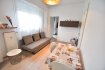 Appartement Vente 1 chambre à Luxembourg-Bonnevoie - 1 250 € Venez découvrir ce bel appartement entierement meublé idéalement situé à Luxembourg-Bonnrevoie.
Il se compose d'une cuisine entièrement équipée avec un salon et salle de douche
A cela s'ajoute une grande cave privatif avec accés direct sur l'appartement
Conditions:
2 mois de caution
1er mois de loyer
1 mois d'agence