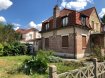 Maison Vente 3 chambres à Montigny-en-Ostrevent - 127 000 € maison 3 chambres. Votre agence Vitrin immo vous propose cette maison semi individuelle 3 chambres , à proximités des axes autoroutiers et de toutes commodités.
Cette maison dispose d'une entrée, salon séjour, cuisine,cellier d'une salle de bain avec douche et baignoire.
Al'étage : 3 chambres et un bureau.
A l'extérieur un joli jardin ainsi qu'une terrasse.
Petit plus : la maison est équipée de double vitrage et chauffage gaz de ville.
elle dispose également d'un garage .
Avis de l'agence: malgré que des travaux de raffraichissements sont à prévoir, ce bien reste une belle opportunité !!!!
