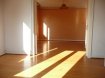 Maison individuelle Vente 3 chambres à Zillisheim - 225 000 € MAISON DE PLAIN PIED rénovée de 110m² sur 9 ares de terrain cloturé.
Elle dispose d'un grand terrain et d'une annexe.
Elle comprend :
1 Salon-Séjour avec parquet véritable,
1 Cuisine équipée,
3 grandes Chambres,
1 Salle de bain avec baignoire.
Elle se situe proche de toutes les commodités (gare, centre, collège épiscopal)
ZILLISHEIM est un joli petit village à 10 km au SUD DE MULHOUSE avec son collège épiscopal et sa piste cyclable en bordure du canal.