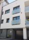Maison Vente 3 chambres à Differdange - 849 000 € REAL G IMMO, vous propose en exclusivité cette splendide maison jumelée de 2016 située dans le quartier résidentiel de Fousbann.
Vous offrant une surface habitable de +/- 135m² (surface utile 200 m2), cette maison vous séduira par ses volumes généreux, son style contemporain et sa technologie.
La maison se compose comme suit :
Au Rez de chaussée :
Un spacieux hall d'entrée desservant un escalier, un garage pour 1 voiture avec porte sectionnelle motorisée, un WC individuel, et également une terrasse de 50m² offrant la possibilité d'aménager un jardin.
Au premier étage :
Un bel espace de vie de +/- 40m2 avec un living et une cuisine équipée de bonne facture.
Un WC séparé d'hôtes avec lave-mains se trouve également à ce niveau.
Au deuxième étage :
Depuis le palier se trouvent deux belles chambres à coucher, une salle de douche avec WC.
Au troisième étage :
Une chambre parentale donnant accès à 2 terrasses.
Informations complémentaires :
- Triple vitrage isolant avec volet motorisé,
- Chauffage au sol avec pompe à chaleur et panneaux solaires.
- Système domotique haut de gamme Bticino : commande et programmation des équipements à distance depuis smartphone
- Vidéophone et alarme avec commande à distance via application smartphone
- Grandes capacités de rangement dans toute la maison
- Terrasse en carrelage avec éclairages extérieurs,
- Système de ventilation double flux,
- Internet fibre optique avec prises RJ45 dans toutes les pièces
- Porte d'entrée en aluminium à serrure 5 points
- Classe énergétique A/B.
- Sous garantie décennale jusque 2026 !!
Pour plus de renseignements ou une visite des lieux (également possibles le samedi sur rdv), veuillez nous contacter au 28.66.39.1.
Les prix s'entendent frais d'agence de 3 % TVA 17 % inclus.
Les visites ont repris, et nous sommes heureux de pouvoir à nouveau vous revoir ! Notre équipe sera équipée de gants et de masques afin de vous recevoir ou vous faire visiter nos biens en toute sécurité.
Ref agence : 73370