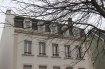 Appartement Vente 4 chambres à Strasbourg - 285 000 € Place du Schluthfeld a proximité du tram, des écoles et commerces venez visiter ce lumineux et traversant duplex de 111m2 carrez ( 165m2au sol) qui occupe le dernier étage d'un bel immeuble ancien. Ce logement sans vis à vis à rénover ce compose , d'un séjour, d'une salle à manger, d'une cuisine, de 4 chambres, de 2 salles de bain et de 2 wc.Les partie communes de l'immeuble seront entièrement rénové au 1er semestre 2019.En annexe de ce bien vous disposez d'une cave privative et d'un local vélos commun.Votre contact : Julien Diss 06 32 09 01 04Prix de vente 288 000 ' TTC (2,86% HONO)