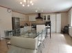 Maison Vente 4 chambres à Fontoy - 424 000 € MAISON DE CARACTERE AVEC DUPLEX ET LOCAL COMMERCIAL. Maison de caractère composée d'un beau duplex de 171 m2 composée d'une cuisine ouverte sur salon séjour donnant accès sur une terrasse, une double pièce bureau pouvant faire office de chambre, une salle de bain avec coin chaufferie et dressing. A l'étage 3 chambres, salle de bain, grenier. Au rez de chaussée un local commercial activité boulangerie pâtisserie, un laboratoire avec matériel professionnel, un bureau, un atelier, un hall de dégagement. Un garage. Possibilité création de 2 appartements. BELLES PRESTATIONS.