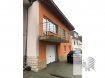 Maison Vente 2 chambres à Rumelange - 699 000 € Maison individuelle, complètement rénovée en 2017 et 2018, avec une surface habitable d’environ 120 m2, érigée sur un terrain de 3,11 ares et composée comme suit :
Hall d'entrée, cuisine équipée Salon/salle à manger avec accès à la terrasse couverte et au jardin, 2 chambres à coucher et une salle de bain avec douche.
La maison dispose d’une buanderie avec une douche, plusieurs caves, d’une chaufferie et d’un garage pour 2 voitures en enfilade ainsi que 2 emplacements extérieurs.
Équipements : parlophone, volets électriques.
La maison se trouve dans un quartier strictement résidentiel. Commerces, écoles et crèches à proximité. Bonne connexion au réseau de transports publics.
Pour tous renseignements supplémentaires ou pour prendre rendez-vous pour une visite, veuillez nous contacter par téléphone au (+352) 691 400 705 ou 691 400 706 ou par mail : info@17b.lu
