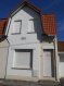 Maison Vente 3 chambres à Berck - 231 000 € Réf: 5900 Charmante villa sans travaux située dans une rue calme à 2 pas du centre ville avec de beaux volumes. Elle se compose d'un séjour double et d'une cuisine ouverte ,salle d'eau et cellier. A l'étage, palier et 3 belles chambres non mansardées. Terrasse et petit terrain ref 5900 Prix : 231 000 € * *Dont Honoraires 5 % TTC à la charge de l'acquéreur calculés sur la base du prix net vendeur Prix hors honoraires : 220 000 €