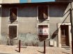 Maison Vente 2 chambres à Moyeuvre-Grande - 25 000 € Petit prix pour cette maison mitoyenne de 73 m² habitables sans jardin à rénover.Elle comprend :- au rez-de-chaussée : une cuisine, un séjour ;- à l'étage deux chambres, une salle d'eau avec WC ;- au sous-sol une cave.Chauffage gaz, fenêtres en double vitrage PVC.Prévoir travaux (mises au normes et toiture notamment).
