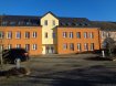 Appartement Location 2 chambres à Baschleiden - 900 € Spacieux appartement à louer dans le village de Baschleiden.
L'appartement situé au 2ème étage se compose de:
- beau séjour / salle à manger avec coin cuisine équipée
- débarras
- salle de bain avec douche et connexion lave-linge
- 2 chambres à coucher
- 2 emplacements extérieurs.