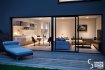 Triplex Vente 3 chambres à Differdange - 616 222 € Lot E02 - Bloc E
Triplex de 217.75 m2 surface utile, et d'une surface habitable de 103,24 m2.
Il se compose comme suit:
Sous-sol: 31,35 m2
Garage, Local technique, buanderie, cave,
Rez-de-chaussée: 51,42 m2
Hall d'entrée, espace vie, salon, salle à manger, cuisine ouverte vers le salon, toilette séparée.
1er étage: 51,82 m2
Hall de nuir, 3 chambres à coucher (10,27, 11,42 et 14.04 m2), dont 2 avec accès vers la terrasse de l'étage, salle de bain et toilette séparée .
Extérieur:
Terrasse et jardin, 83,16 m2
Pour de plus amples renseignements contactez Christine SIMON Tel: 621 189 059 ou 26 53 00 30 ou par mail: cs@christinesimon.lu.
Ref agence :E02-Bloc E- Duplex
