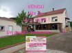 Maison Vente 4 chambres à Pierrevillers - 330 750 € Cette maison s'est vendue dès la 1ère visite ! Au prix affiché.Un projet immobilier '! Contactez nous au 03.87.40.55.55Sur terrain de 7.83 ares, maison familiale individuelle de type F6 de 166m² habitables sur sous-sol total, très bien entretenue. Composée d'une entrée desservant un vaste salon - salle à manger accès à une 1ère terrasse, cuisine indépendante, une chambre avec dressing, salle d'eau, toilettes invités.A l'étage, un espace détente, 3 chambres, salle de bains, toilettes indépendants.* * * * *