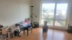 Appartement Location 2 chambres à Saint-Louis - 950 € c.c. F4 avec balcon à louer à St Louis proche frontière. A 200 m de la frontière suisse et à 5 min à pied du Tram 11, au 6ème étage d'un immeuble calme, ce spacieux F4 de 78 m2 comprend : entrée avec placard, cuisine séparée partiellement équipée (hotte, four et plaque de cuisson) avec balcon, grand salon-séjour avec balcon sans vis à vis, 2 chambres, salle de bains et WC séparé avec lave-main. Cave et parking privatif. Chauffage collectif au gaz inclus dans les charges. Disponible de suite