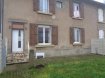 Maison Vente 2 chambres à Moyeuvre-Grande - 109 900 € Maison mitoyenne de type F4, comprenant :- au rez-de-chaussée : une entrée, un salon-séjour, un WC, une cuisine, une véranda avec coin buanderie ;- A l'étage : une salle d'eau, deux chambres ;- Au sous-sol : une cave ;- A l'extérieur : un jardin avec terrasse et abris de 6 ares environ ; parking privatif pouvant accueillir deux véhicules ;La maison est équipée d'une installation de chauffage au gaz (chaudière CHAFFOTEAUX installée en février 2019), de double vitrage PVC et d'une dalle à chaque niveau.Possibilité de créer une petite pièce supplémentaire attenante à une chambre.