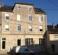 Immeuble de rapport Vente à Talange - 372 500 € Immeuble de Rapport à Talange - 8%. Talange Village, environnement calme et proche de toutes commodités, immeuble de rapport composé de 5 appartements loués (2 T4, 2 T3 et 1 T2) et 2 garages. Chaque appartement dispose d'une cave privative. En commun, une cour et un local vélos. Chauffages GAZ individuels, Double vitrage PVC. L'immeuble est entretenu, aucuns travaux à prévoir, toiture en bon état (10 ans), plusieurs appartements déjà rénovés entièrement. Taux d'occupation = 100%. Revenus locataifs annuels: 30.000€ hors charges, rentabilité 8%.