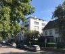 Appartement Location 2 chambres à Luxembourg-Hollerich - 1 800 € Proche de la vallée de la Pétrusse, Sigelux Real Estate vous propose à la location ce bel appartement, 2 chambres au 4éme étage d’une résidence de 10 unités.
Il se situe au 23, rue Dr Charles Marx L-2130 Luxembourg.
Sa surface habitable est de 100m2
Il se compose comme suit :
- hall d’entrée avec armoires encastrées
- grand living , avec un accès balcon de m2, ensoleillé orienté sud-ouest
- cuisine équipée Zanussi, accès balcon
- 2 chambres à coucher
- une salle de douche
- buanderie dans l’appartement avec machine à laver et séché linge
- une toilette séparée
- luminaires dans toutes les pièces
- une cave
- chauffage au gaz
Possibilité location garage fermé 150 €
Disponibilité février 2020
Loyer : 1800 €
Charges : 150 €
Garantie locative : 5400 €
Frais d’agence : 1 mois de loyer + 17% Tva
Pour plus de renseignement ou pour visiter contactez:
SIGELUX au 46 71 31 ou info@sigelux.lu