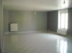 Appartement Location 3 chambres à Pont-à-Mousson - 654 € Bel appartement de type F5, situé au 1er étage :
Entrée avec placards - Cuisine - Séjour/Salon - Dégagement avec placards - 3 Chambres - Salle de bains (baignoire et douche) - WC - 1 Cagibi
CHARGES: Electricité des communs + Ordures Ménagères + Entretien chaudière