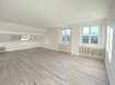 Appartement Location 2 chambres à Rémilly - 770 € c.c. PROXIMITE GARE . REMILLY, au dernier étage d'un magnifique immeuble de caractère avec un cadre exceptionnel, venez découvrir ce bel appartement de type F3 de 73m2. Il se compose d'une entrée, d'une cuisine meublée et équipée, d'une grande chambre ainsi qu'une autre pièce pouvant faire office de chambre d'enfant ou bureau, d'une salle d'eau carrelée, d'un wc séparé et d'un dégagement. Appartement très lumineux et entièrement rénové. Disponible de suite ! Vidéo disponible sur demande. LOYER : 620EUR + 150EUR de charges (Chauffage, eau froide, entretien et électricité des communs, entretien des espaces verts, entretien chaudière) AGENCE VENNER IMMOBILIER 03 87 63 60 09