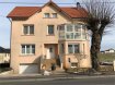 Maison Vente 4 chambres à Cosnes-et-Romain - 299 000 € A COSNES-ET-ROMAIN A VENDRE MAISON INDIVIDUELLE D'UNE SUPERFICIE HABITABLE DE 200M² SUR 7 ARES 61 CENTIARES.
COMPRENANT: Une entrée dégagement avec un accès sur le jardin, une cuisine équipée, un salon salle à manger, une salle de douche, un WC.
A L'ETAGE: Un dégagement, 4 chambres, une salle de bain avec WC.
UN GRENIER: Aménageable de 85m².
SOUS-SOL: Un garage pour deux voitures avec une porte motorisée, une chaufferie, une buanderie, un atelier.
CHAUFFAGE AU GAZ, CHAUDIERE DE 2016.
DOUBLE VITRAGE PVC.
TOITURE DE 2016.
TOUT A L'EGOUT.
TAXE FONCIERES 1063€.
TAXE D'HABITATIO 1512€.