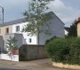 Maison mitoyenne Vente 3 chambres à Talange - 185 000 € TRAVAUX EN COURS
Maison F4 de type R+1
Surface Habitable: 82 m2
Surface Garage: 14,05 m2
L'ensemble des menuiseries extérieures est en aluminium haut de gamme (K-Line)
La maison est en limite sur un des coté et à 3m de la limite sur l'autre coté, surface du terrain environ 2,09 ares.
Située proche du centre ville de Talange, dans un petit quartier résidentiel, accès rapide sur l'autoroute A31 vers Luxembourg et Metz.
A 10mn de Thionville et 15mn de Metz.
Très proche des écoles.
Au RDC: Séjour, cuisine ouverte, WC, placard et Garage de 14m2
A l'étage: 3 chambres, grande salle de bain et WC indépendant.
Carrelage et faïence compris.
Faibles consommations pour le chauffage grâce au respect de la Réglementation Thermique 2012.
Assurance Dommage Ouvrage Incluse
Garantie de Parfait Achèvement Incluse
Branchent compris