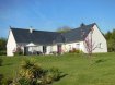 Maison Vente 3 chambres à La Chartre-sur-le-Loir - 243 800 € Maison 5 pièces et plus. Une maison de plain pied construite en 2012, comprenant : Hall d’entrée desservant sur gauche grande pièce à vivre avec cuisine ouverte, arrière-cuisine, salon avec poêle à granules, chambre en suite avec salle bains, douche séparée à l’italienne, et WC. Sur droite deux chambres avec salle de d’eau et WC séparés. Garage, préau, terrasse. Jardin clos paysager. L’ensemble sur 3885 m2.*Honoraires inclus charge acquéreur : 6.00% TTC (prix 230000.00 euros hors honoraires). N° portable : 0677385681, Activité exercée sous le statut d'agent commercial