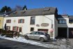 Appartement Vente 2 chambres à Boulaide - 180 000 € Bel appartement, sis à Boulaide, chef-lieu de la commune, à 15 km de Wiltz et proche du Lac de la Haute-Sûre, comprenant:Séjour avec cuisine ouverte, débarras/buanderie, 2 chambres à coucher, salle de douche, jardin, garage.libre.Epicerie et coiffeur au village de BoulaideEcole fondamentale à Harlange à 6 kmRef agence :444