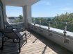 Appartement Location 3 chambres à Hesperange - 2 560 € L’agence immobiliere Sigelux vous propose à la location ce grand appartement spacieux de 100 mètres carrés avec vue sur le parc, dernier étage, situé dans la charmante commune de Hesperange.
Caractéristiques principales :
Hall d’entrée avec placards de rangement
3 chambres à coucher pour un espace familial confortable.
Cuisine toute équipée ouverte sur le living
Salle de bain ( douche, baignoire, doubles vasque et WC )
Une toilette séparée
Terrasse/loggia de 15 mètres carrés pour profiter de l'extérieur.
Garage pour 2 voitures, offrant commodité et sécurité.
Cave pour un espace de stockage supplémentaire.
Construction récente de 2014, garantissant une qualité moderne.
L'emplacement de cet appartement est idéal, à proximité de toutes les commodités :
Les commerces locaux sont facilement accessibles pour répondre à tous vos besoins quotidiens.
Les écoles et les centres éducatifs se trouvent à quelques pas, offrant un excellent environnement d'apprentissage pour les enfants.
Les parcs et espaces verts à proximité offrent un cadre paisible pour se détendre et profiter de la nature, ceci
au sein de la commune prisée de Hesperange.
Contactez-nous dès maintenant pour organiser une visite au
Les frais d'Agence sont à la charge du locataire
Disponibilité le 15 novembre 2023
Loyer : 2560 €
Charges : 300 €
Si vous êtes intéressés pour une visite, veuillez contacter Monsieur Bob Funck de l'Agence immobilière Sigelux au 621 265 450 ou par email bob@sigelux.lu
Nous sommes en permanence à la recherche d'appartements, maisons ou terrains en location ou en vente pour nos clients solvables