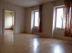 Appartement Location 2 chambres à Mulhouse - 580 € c.c. MULHOUSE Appartement de type F3 d'une superficie de 73m² comprenant :
1 Entrée, 1 Cuisine équipée complète (Lave-Vaisselle, Four, Hotte, Plaques à Induction...), 1 Séjour, 2 Grandes Chambres, 1 dégagement avec placard.
Chauffage individuel Electrique Radiant.
1 Cave & 1 Cour commune.