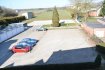 Garage - Parking Location à Strassen - 105 € Strassen, proche de l'embranchement de l'autoroute, 8 places de parking à louer derrière la route d'Arlon, disponible de suite, prix à l'unité : 105 euros, Contact et visites : Rosalba Maitre 691 550 189