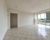 Appartement Vente à Metz - 125 000 € APPARTEMENT F4 METZ : 125 000 €
Bel appartement de type F4 TRES BON ETAT, dans une PETITE COPROPRIETE d'un quartier calme à proximité de toutes commodités au 4ème étage et dernier étage avec une superbe vue dégagé sur de la verdure, parc pour enfants et stationnement gratuit devant la résidence de 10 lots, entrée avec rangements, cuisine équipée, séjour lumineux, 3 chambres avec placards, salle de bains, WC individuel, BALCON, 2 caves.
Un JARDIN individualisé appartenant à la copropriété est mis à disposition pour chacun des propriétaires.
Chauffage au gaz individuel, compteur d'électricité individuel, chaudière neuve, double vitrage PVC.
FAIBLE CHARGES mensuels : 90 € / mois.
Taxe foncière 696€
Pour plus de renseignements ou pour visiter contactez Julien VENTURINI : 06.19.10.50.37
Ref agence : 2284824