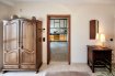 Maison Vente 4 chambres à Luxembourg-Bonnevoie - 1 560 000 € Belle maison mitoyenne de 162 m2 située dans une rue calme du quartier Kaltreis de Bonnevoie sur un terrain de 2a 13 (exposition SUD/OUEST).La maison dispose de :Sous-sol : cave, chaufferie/buanderie, terrasse avec un beau jardin et garage pour 2 voitures Rez-de-chaussée : Hall d'entrée, cuisine équipée, 1 WC séparé, grand living/salle à manger avec accès à la terrasse.Etage 1 : Palier, 3 chambres à coucher, 1 salle de bain +WC et grand balcon accessible par 2 chambres à coucher.Grenier : Grande pièce aménagée comme salon avec un feu ouvert et une belle vue sur Luxembourg-Ville. Possibilité de faire une 4ième chambre/chambre parentale.A visiter absolument. La maison se trouve dans une rue calme du Kaltreis-Bonnevoie à proximité de boulangerie, petits commerces, écoles, restaurants, aire de jeux, club de tennis, piste cyclable, arrêts de bus ainsi que du centre de la Ville de Luxembourg.