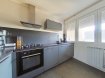 Appartement Vente 2 chambres à Amnéville - 179 000 € AMNEVILLE. Proche des écoles et du centre ville, bel appartement de type F3 dans une maison avec entrée indépendante. Cet ensemble comprend 2 chambres cuisine équipée séjour, salle d'eau, wc indépendant, terrasse jardin privatif et une très grande cave.
Cet appartement est soumis au régime de la copropriété et les charges annuelles se montent à 240 €.
Les informations sur les risques auxquels ce bien est exposé sont disponibles sur le site Géorisques : www. georisques.gouv.fr
Copropriété de 5 lots (Pas de procédure en cours).
Charges annuelles : 240.00 euros.