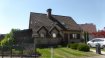 Maison individuelle Vente 3 chambres à Erpeldange (Ettelbruck) - 850 000 € Jolie maison individuelle, construite en 1991 sur un terrain de 6.75 ares, surface habitable de +/- 200 m2, situation idéale à quelques minutes d'Ettelbruck et de Diekirch avec tous les commerces et commodités, et à proximité des axes autoroutières.
La maison, en bon état, se compose comme suit:
- sous-sol: garage pour 2 voitures, cave, buanderie, chaufferie
- rdch.: hall d'entrée, salon/salle à manger avec poêle à pellets, cuisine équipée, une chambre à coucher, bureau
- 1.étage: 2 grandes chambres à coucher, salle de bains et salle de douche
Grande terrasse couverte (32 m2) et jardin.
La maison est disponible pour fin août 2018.
Ref agence :1136
