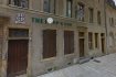 Appartement Vente à Thionville - 219 000 € Plateau à rénover - Thionville. L'Agence Immobilière Conseil vous propose un beau projet de rénovation avec ce plateau de 180 m2 situé au coeur du centre-ville de Thionville ! Au rez de chaussé d'une copropriété de 6 lots, ce plateau ouvert vous séduira par son charme et son potentiel. Une cave privative vient compléter les prestations de ce bien qui deviendra peut être votre futur appartement ! N'attendez plus et contactez nous afin de visiter. Agent commercial à contacter : Amélie Giglio au 07.71.22.24.37 ou 03.82.53.52.94; par mail : agence@ccimmobilier.com. Dans le cadre de votre recherche, n'hésitez pas à consulter notre site www.ccimmobilier.com afin de voir toutes nos offres. Honoraires à la charge du vendeur. Annonce rédigée par Amélie Giglio, agent commercial enregistré sous le numéro ADC 5705 2018 00 104 634, détenteur de l'attestation de collaborateur de l'Agence Immobilière Conseil 32, rue de Verdun 57000 THIONVILLE. Carte professionnelle no CPI 5705 2017 000 023 039 Transactions sur immeubles et fonds de commerce délivré par la CCI de la Moselle. Responsabilité civile professionnelle CNA Insurance Company. Absence de garantie financière : non détention de fonds, effet ou valeur, autre que ceux représentatifs de sa rémunération ou de sa commission.