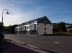 Maison jumelée Vente 4 chambres à Greiveldange - 1 050 000 € Future construction d'une maison jumelée (Lot 4) d'une surface brute de 377 m2 comprenant ;
Rez-de-jardin : garage pour deux voitures, local technique une très grande pièce avec accès terrasse et jardin
Rez-de-chaussée : hall, WC sép., salle à manger, cuisine, séjour avec accès balcon
1er étage: hall, salle de bains, 4 chambres à coucher dont une avec salle de douche.
Prix de vente TTC avec taux de TVA réduit.