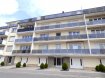 Appartement Vente 2 chambres à Luxembourg-Bonnevoie - 710 000 € Schaus Immobilier vous propose un bel appartement d'une surface utile de 95m2 au premier étage d'une résidence agréable, située dans un quartier clame et paisible, récemment rénové et entièrement remis au goût du jour, à proximité de toutes les commodités (école, pharmacie, commerces,à).
Le vaste hall d'entrée désert :
- Une cuisine équipée et aménagée avec des appareils électroménagers neufs, donnant accès sur un balcon d'une surface d'environ 1,70 m2 (en plus de la surface utile affichée).
- Une première chambre lumineuse avec du sol stratifié.
- Une seconde chambre lumineuse avec du sol stratifié.
- Une salle de douche moderne et rénovée, équipée d'une douche à peine surélevée avec un receveur ultra-plat, une simple vasque et des toilettes. La salle de douche dispose d'un raccordement pour la machine à laver.
- Un WC indépendant avec lavabo.
- Un salon/salle à manger vaste et très spacieux et lumineux, offrant accès sur un grand balcon d'une surface d'environ 4,90 m2 (en plus de la surface utile affichée).
En plus, une grande cave privée fait partie de cet appartement.
Possibilité d'un emplacement à intérieur, prix à discuter.
Nous sommes à votre entière disposition pour tout renseignement complémentaire.
Ref agence :882971