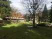 Maison Vente 9 chambres à Turquestein-Blancrupt - 485 000 € Unique, sur un parc de 10 000 m2, maison de 750 m2 située en pleine nature avec étang naturel, arboré d'une forêt de sapins, sérénité absolue..
POTENTIEL, un hôtel de 750 m2 à rénover sur le même terrain que la maison.
Maison habitable de suite en l'état, 9 chambres, 7 salles de bains, douches.
Douches à l'italiennes, dressing, etc..
Cuisine en très bon état avec four, frigo, lave vaisselle etc..
Cave à vin.
Maison refaite entièrement en 2000.
A proximité du parc animalier,
Domaine de chasse non loin.