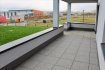 Appartement Vente 2 chambres à Cosnes-et-Romain - 269 770 € Très bel appartement neuf à Cosnes et Romain au rez-de-chaussée d'une résidence moderne et sécurisée, dans un environnement calme et proche de toutes commodités et frontière.
Venez découvrir ce charmant T3 qui se compose d'une cuisine équipée ouverte sur un lumineux salon/séjour, deux chambres, une salle de bain avec baignoire et WC (possibilité séparer le WC) et un cellier.
Un jardin de 154,45m2 ainsi qu'une terrasse de 22,04m2 complète ce bien.
Vous aurez le choix concernant les revetements de sol (carrelage, parquet) ainsi que la faience de la salle de bain. Vous pourrez également choisir toutes les finitions de votre cuisine (couleur, plan de travail, poignée).
Chauffage au sol, triple vitrage, volets électriques
Ensemble immobilier géré par un syndic professionnel. Charges de copropriété annuelles estimées à 1923 € (comprenant chauffage, eau, ascenseurs, entretien des installations, entretien des communs et des espaces verts,..)
Assurance décennale.
Possibilité d'un parking au sous-sol de la résidence en supplément à partir de 15 000 €.
Frais de notaire réduits 2,5 % éligible au PTZ.
Prix: 269 770 €